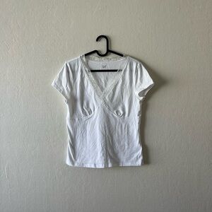GAP Women's White Short Sleeve V-Neck Tee